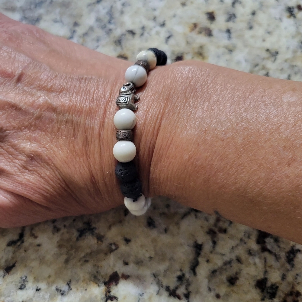 Howlite & Lava Stone Elegant Beaded Bracelet